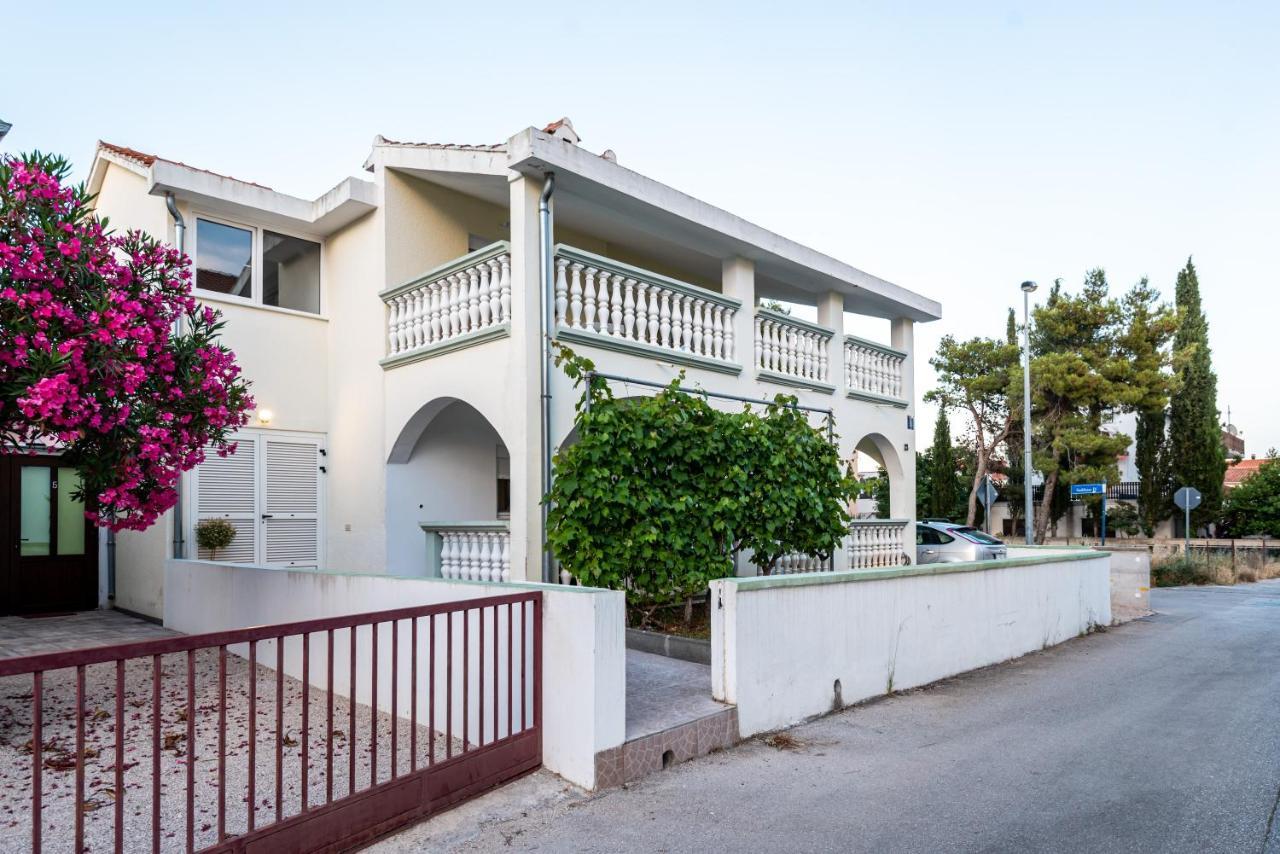 Magnolia Apartmani Водице Екстериор снимка